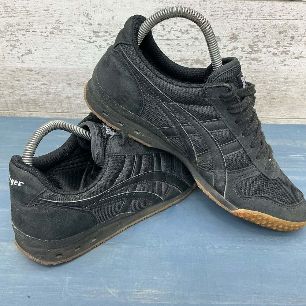 Onitsuka Tiger Ultimate 81 Black Gum Sneakers D626N Men's US 7 / EU 40